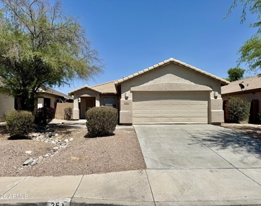 35 N 123rd Drive - Photo Thumbnail 3