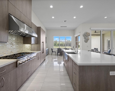 7336 Sisken Terrace - Photo Thumbnail 11