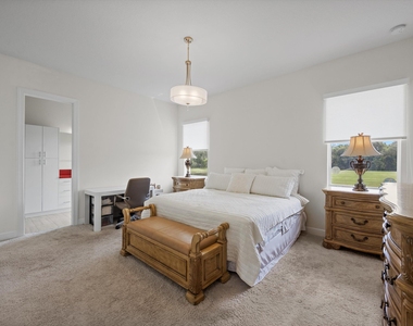 7336 Sisken Terrace - Photo Thumbnail 23