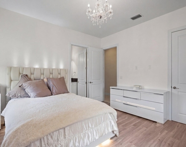 7336 Sisken Terrace - Photo Thumbnail 21