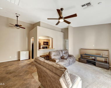 2950 W Louise Drive - Photo Thumbnail 36