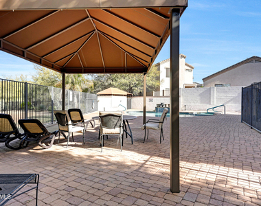2950 W Louise Drive - Photo Thumbnail 6