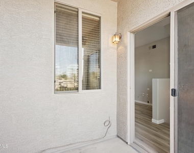 2402 E 5th Street - Photo Thumbnail 35