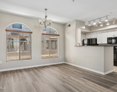 2402 E 5th Street - Photo Thumbnail 15