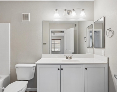 2402 E 5th Street - Photo Thumbnail 19