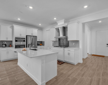 19270 Rolling Acres Road - Photo Thumbnail 5