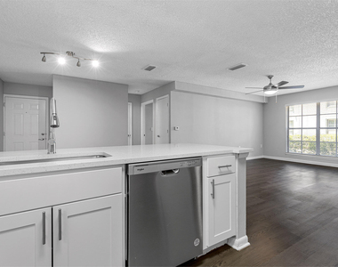 17900 Ne 31st Court - Photo Thumbnail 12