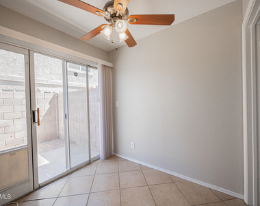 1055 W 5th Street - Photo Thumbnail 11