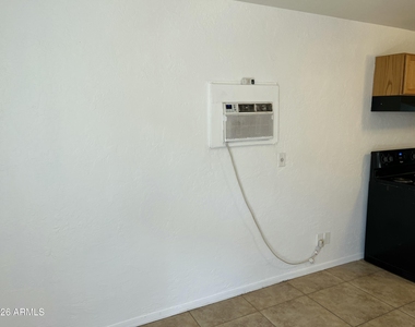 427 E Friar Avenue - Photo Thumbnail 1