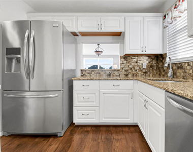 6890 Royal Palm Boulevard - Photo Thumbnail 4