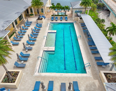 2650 Lake Shore Drive - Photo Thumbnail 68