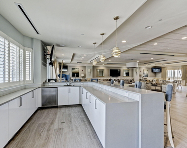 2650 Lake Shore Drive - Photo Thumbnail 59