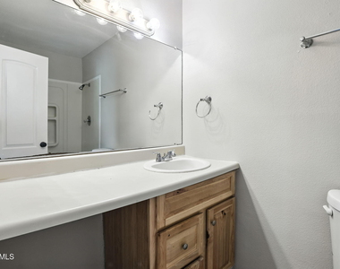 8055 E Thomas Road - Photo Thumbnail 24