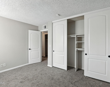 8055 E Thomas Road - Photo Thumbnail 21