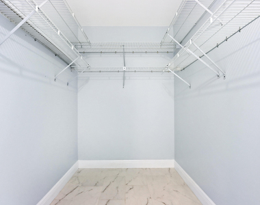 6313 Chasewood Drive - Photo Thumbnail 10