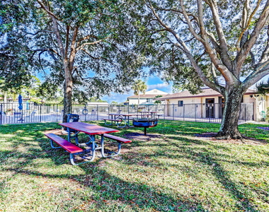 6313 Chasewood Drive - Photo Thumbnail 18