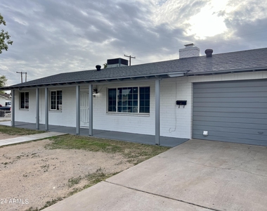 2914 N 49th Avenue - Photo Thumbnail 1