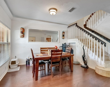 103 Monterey Bay Drive - Photo Thumbnail 2