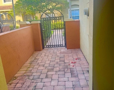 103 Monterey Bay Drive - Photo Thumbnail 44