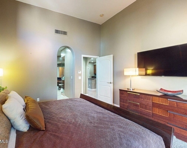 28514 N 101st Way - Photo Thumbnail 10