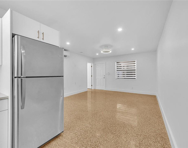 5122 Ne 19th Avenue - Photo Thumbnail 9