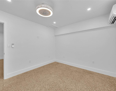 5122 Ne 19th Avenue - Photo Thumbnail 24