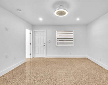 5122 Ne 19th Avenue - Photo Thumbnail 14