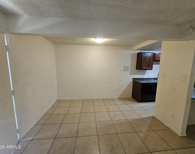 424 W Brown Road - Photo Thumbnail 5