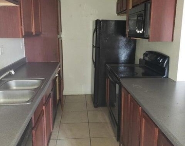 424 W Brown Road - Photo Thumbnail 1