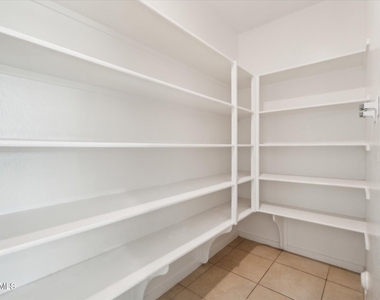 37292 N Yellowstone Drive - Photo Thumbnail 13