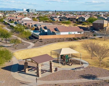 37292 N Yellowstone Drive - Photo Thumbnail 44