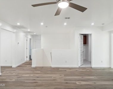37292 N Yellowstone Drive - Photo Thumbnail 19