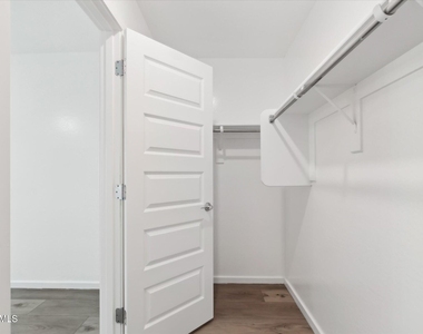 37292 N Yellowstone Drive - Photo Thumbnail 32
