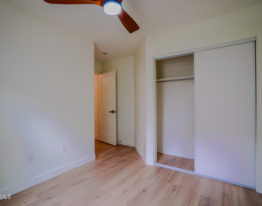 9233 E Neville Avenue - Photo Thumbnail 5
