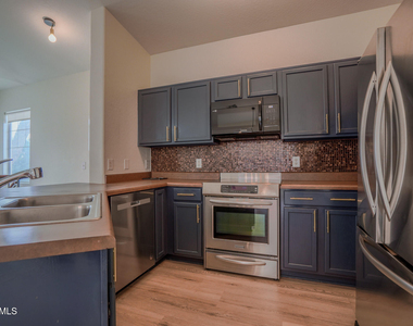 9233 E Neville Avenue - Photo Thumbnail 10