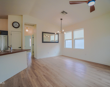 9233 E Neville Avenue - Photo Thumbnail 12