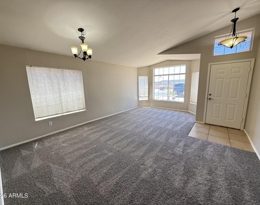 3526 E Edna Avenue - Photo Thumbnail 6