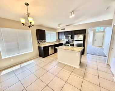 3526 E Edna Avenue - Photo Thumbnail 11