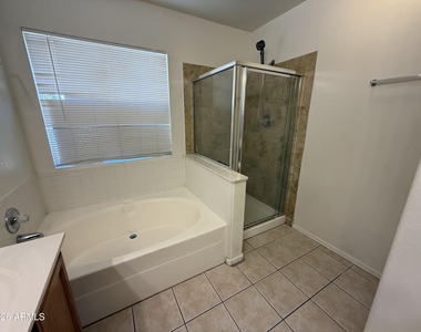 505 W Sereno Drive - Photo Thumbnail 21