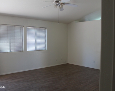 921 S Val Vista Drive - Photo Thumbnail 25