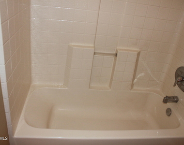 921 S Val Vista Drive - Photo Thumbnail 16