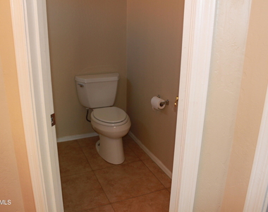 921 S Val Vista Drive - Photo Thumbnail 15