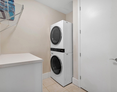 2640 Lake Shore Drive - Photo Thumbnail 21