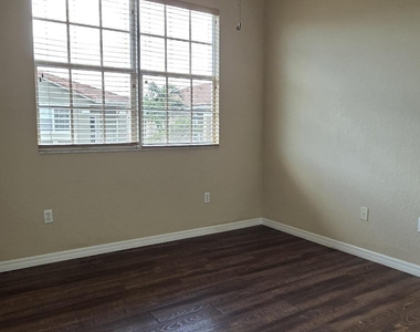 9065 Plymouth Place - Photo Thumbnail 13