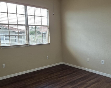 9065 Plymouth Place - Photo Thumbnail 14