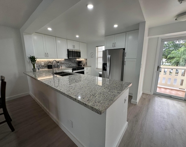 141 Se 3rd Avenue - Photo Thumbnail 2