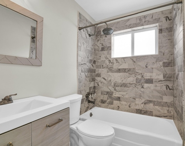 909 Se 16 Place - Photo Thumbnail 20