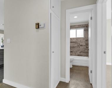 909 Se 16 Place - Photo Thumbnail 19