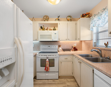 2600 Se Ocean Boulevard - Photo Thumbnail 12