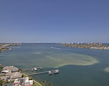 2650 Lake Shore Drive - Photo Thumbnail 22